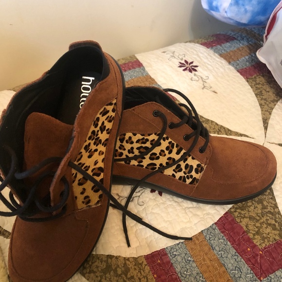 Leopard print ankle high boots - Picture 1 of 3